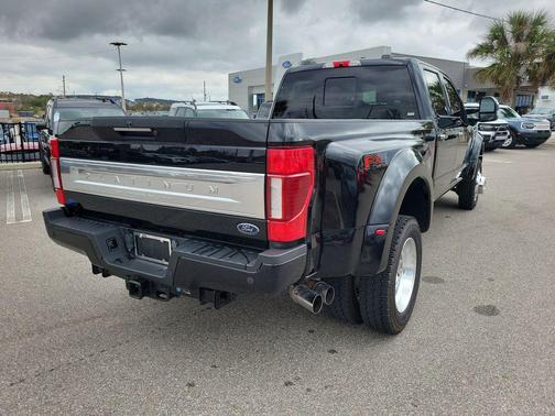 2022 Ford F-450 Platinum