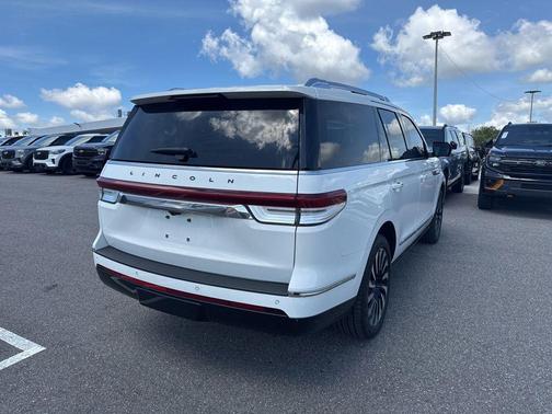 PRISTINE WHITE METALLIC 3C 2023 Lincoln Navigator Black Label