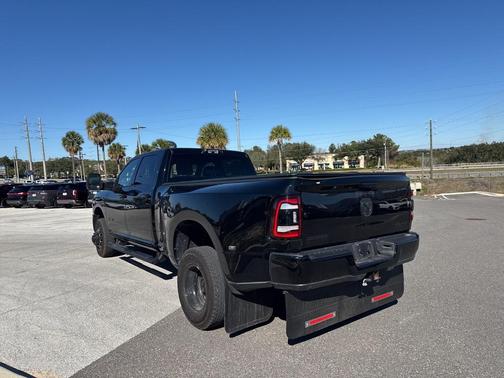2024 RAM 3500 Big Horn Crew Cab 4x4 8' Box