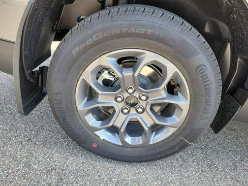 Carbonized Gray Metallic 2026 Ford Maverick XLT