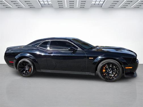2023 Dodge Challenger R/T Scat Pack Widebody