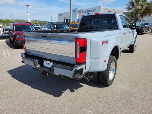 Glacier Gray Met Tri-Coat 2026 Ford F-450 Platinum