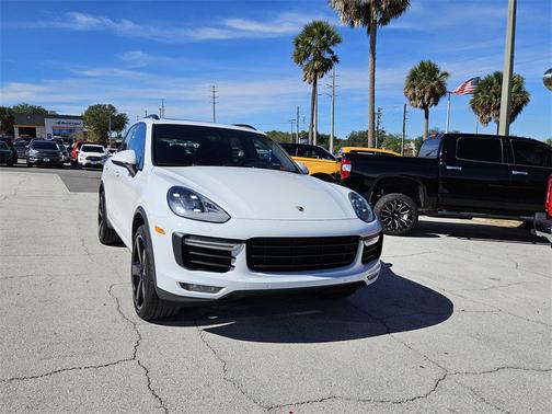 2016 Porsche Cayenne Turbo