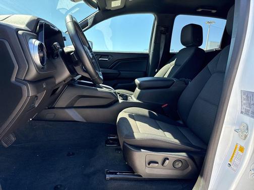 Summit White 2023 Chevrolet Colorado LT