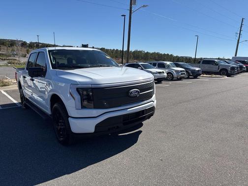 2025 Ford F-150 Lightning XLT