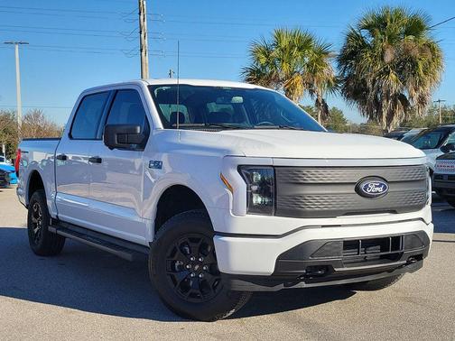 2025 Ford F-150 Lightning XLT