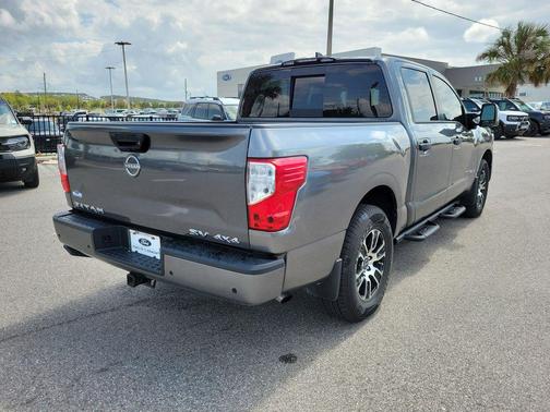 Gun Metallic 2024 Nissan Titan SV