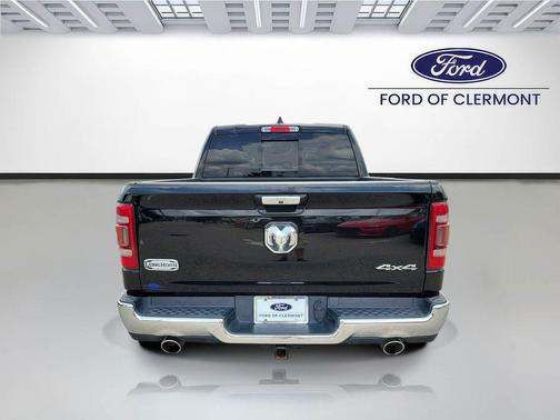 Diamond Black Crystal Pearlcoat 2019 RAM 1500 Longhorn