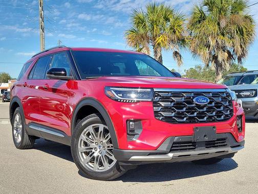 2025 Ford Explorer Platinum