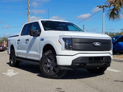 2024 Ford F-150 Lightning XLT