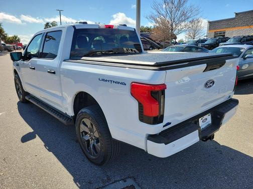 2024 Ford F-150 Lightning XLT