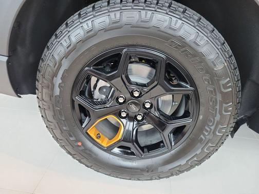 AGATE BLACK METALLIC 2026 Ford Explorer Tremor