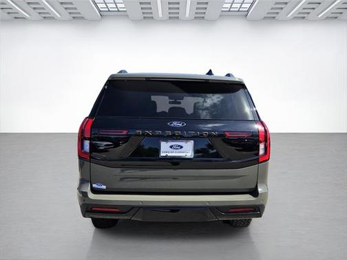 2025 Ford Expedition Tremor