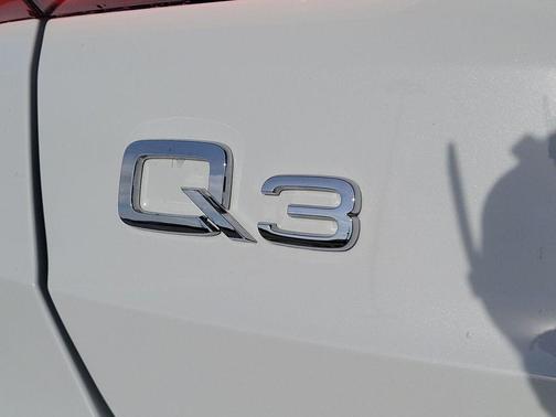 Glacier White Metallic 2023 Audi Q3 45 S line Premium Plus