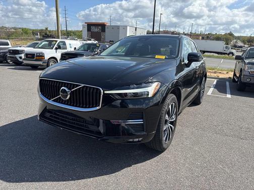 2023 Volvo XC60 B5 Core