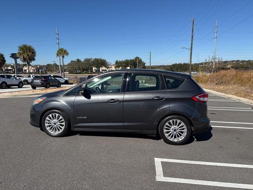 2017 Ford C-Max Hybrid SE