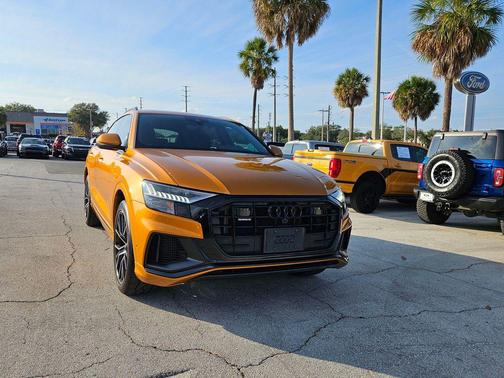 2023 Audi Q8 55 Premium Plus