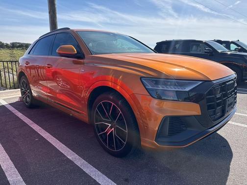 2023 Audi Q8 55 Premium Plus