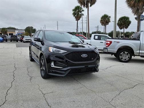 2023 Ford Edge ST