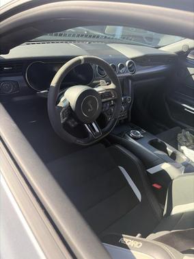 2022 Ford Shelby GT500 Base