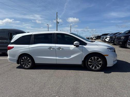 Platinum White Pearl 2021 Honda Odyssey EX-L