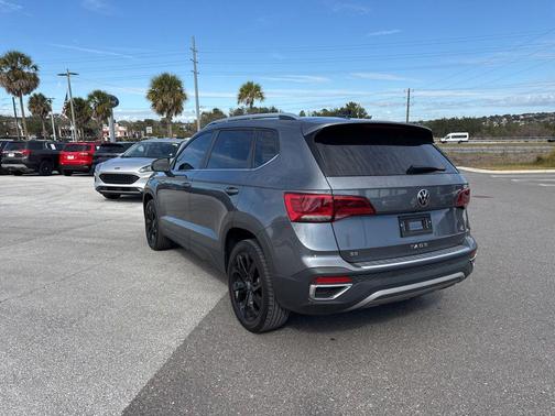 2022 Volkswagen Taos 1.5T SE