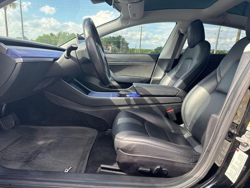 Black 2018 Tesla Model 3 Mid Range