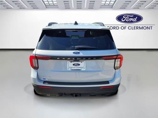 Space White Metallic 2026 Ford Explorer Active
