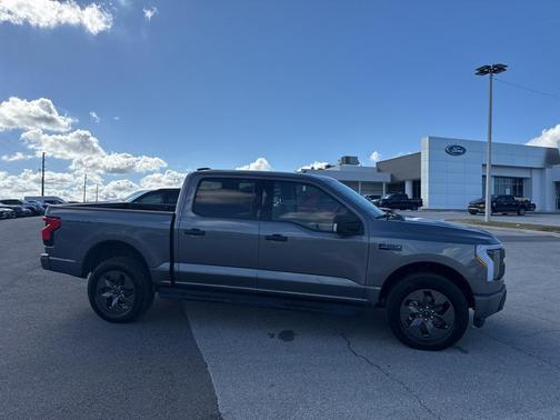 2024 Ford F-150 Lightning XLT