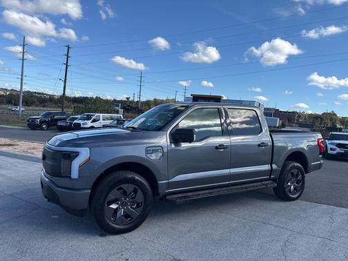 2024 Ford F-150 Lightning XLT