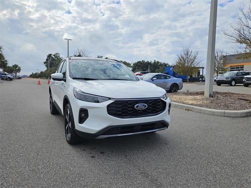 2026 Ford Escape ST-Line Select