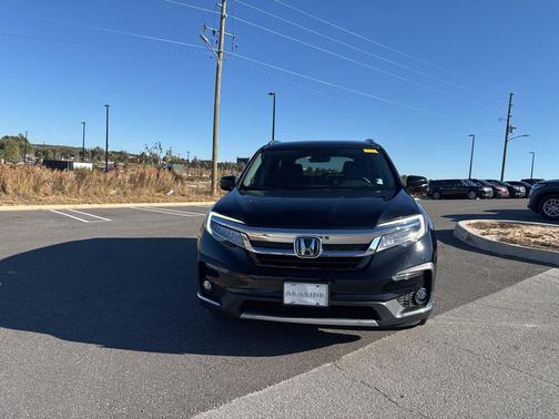 2021 Honda Pilot Touring 8-Passenger