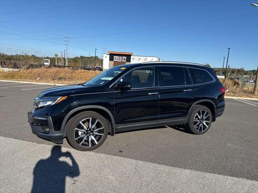 2021 Honda Pilot Touring 8-Passenger
