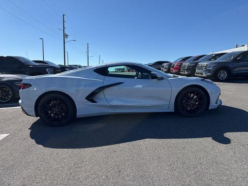 2023 Chevrolet Corvette Stingray w/2LT