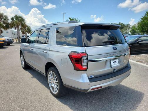 ICONIC SILVER METALLIC 2024 Ford Expedition Limited