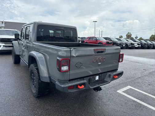 Sting-Gray Clearcoat 2021 Jeep Gladiator Mojave 4x4