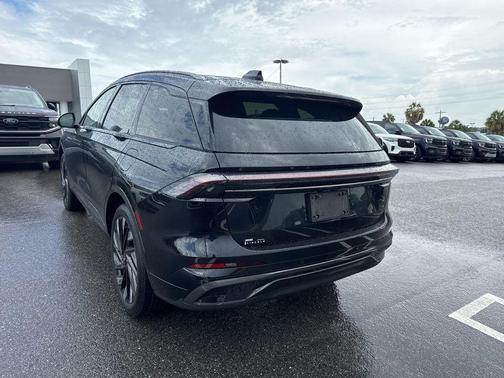 INFINITE BLACK MET CC 2025 Lincoln Nautilus Reserve