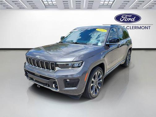 Baltic Gray Metallic Clearcoat 2025 Jeep Grand Cherokee Overland