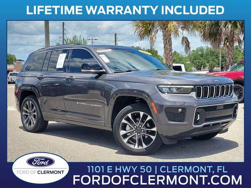 Baltic Gray Metallic Clearcoat 2023 Jeep Grand Cherokee Overland