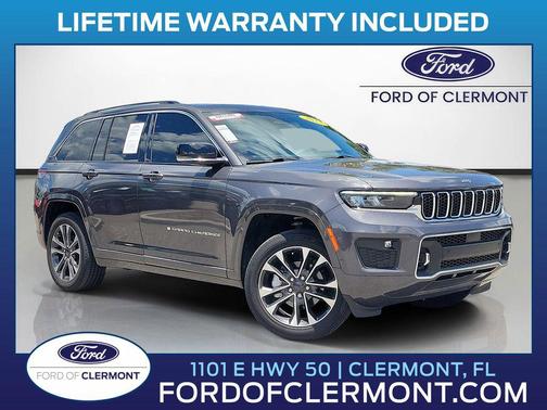 Baltic Gray Metallic Clearcoat 2023 Jeep Grand Cherokee Overland