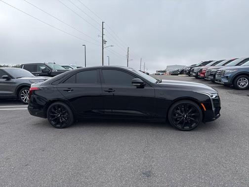 2023 Cadillac CT4 Luxury