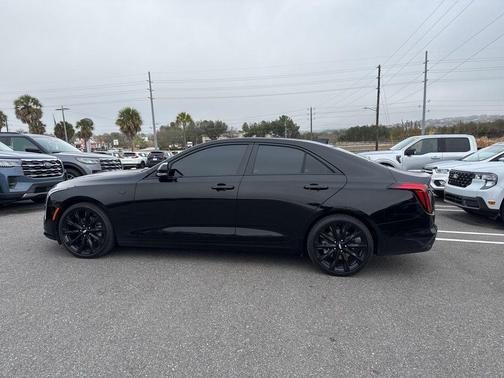 2023 Cadillac CT4 Luxury