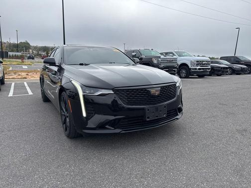 2023 Cadillac CT4 Luxury