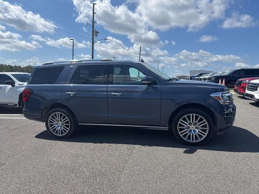 BLUE TINTED CLEARCOAT 2023 Ford Expedition Limited