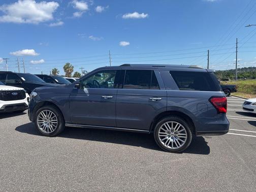 BLUE TINTED CLEARCOAT 2023 Ford Expedition Limited