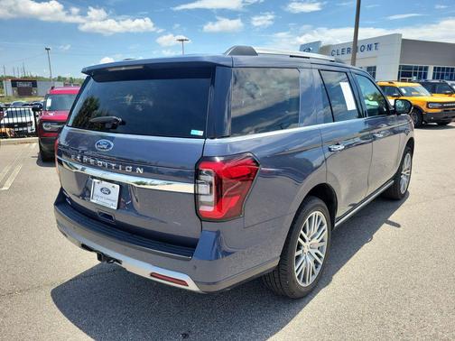 BLUE TINTED CLEARCOAT 2023 Ford Expedition Limited