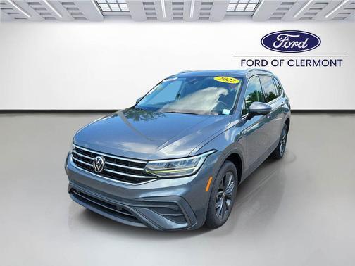 Platinum Gray Metallic 2022 Volkswagen Tiguan 2.0T SE