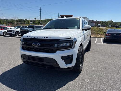 STAR WHITE MET TRI-COAT 2023 Ford Expedition Limited