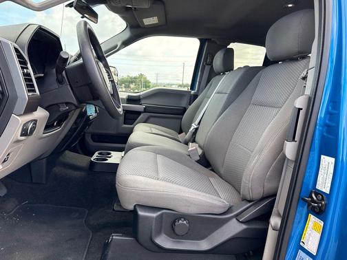 Blue 2019 Ford F-150 XLT