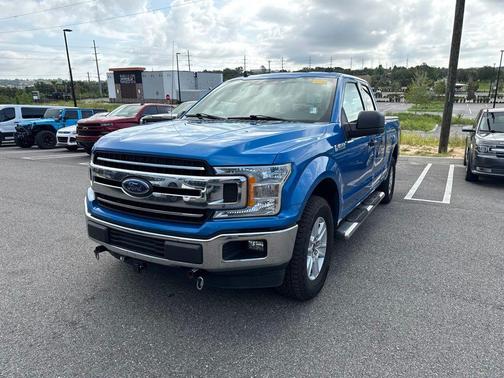 Blue 2019 Ford F-150 XLT